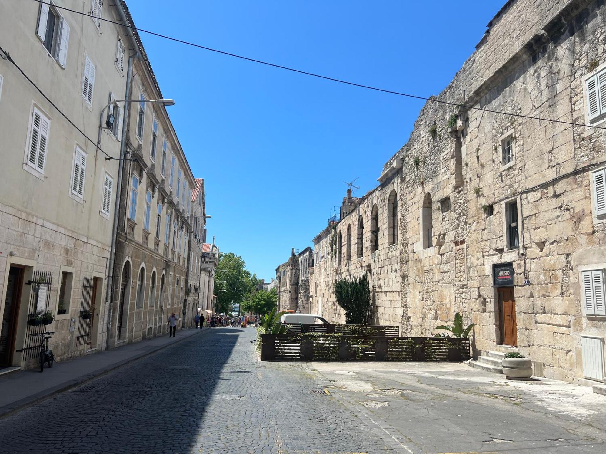 Emperor'S Residence Luxury Room - Unique Unesco Site Split Exterior foto